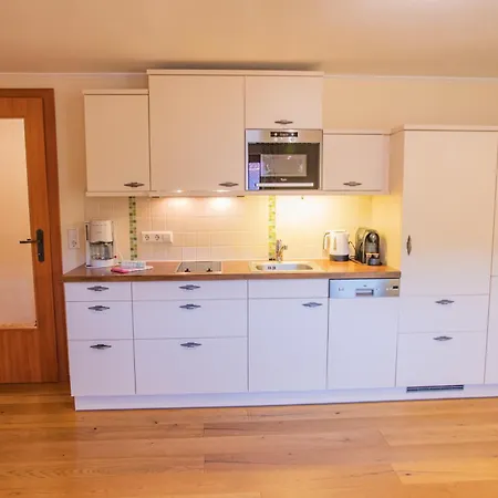 Forsterhof * رامساو أم داتشستين